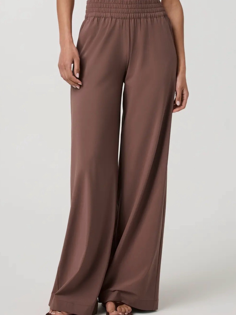 Vuori Villa wide leg pants in sable